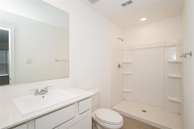 Building Photo - 1132 Tufted Dr