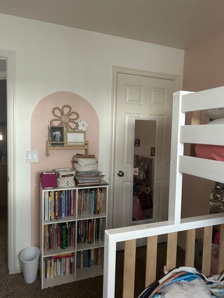 First bedroom closet - 1998 Dakota Ln