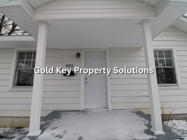 Building Photo - MUNCIE 3 BR 1 BA House with New Appliances and Garage (SECTION 8 APPROVED)