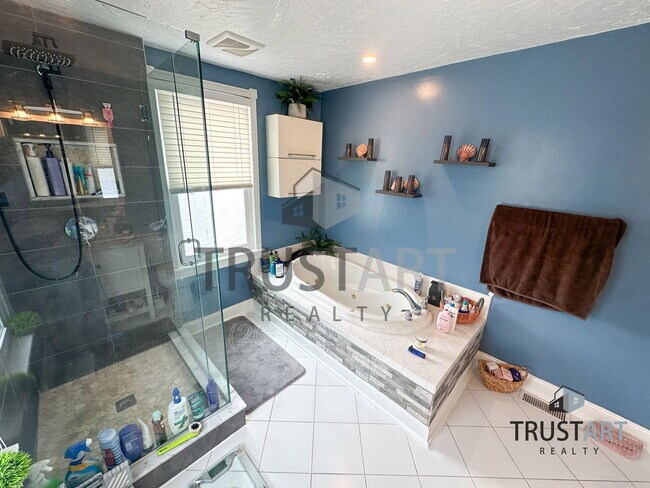 Building Photo - 4850 Smick St