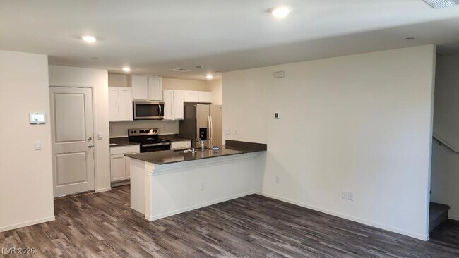 Building Photo - 6140 Musas Gdn St