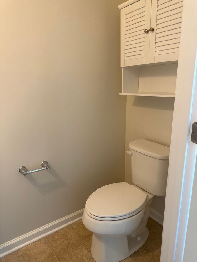 Building Photo - Newly Renovated 3BR Home in Prime Fort Mil...