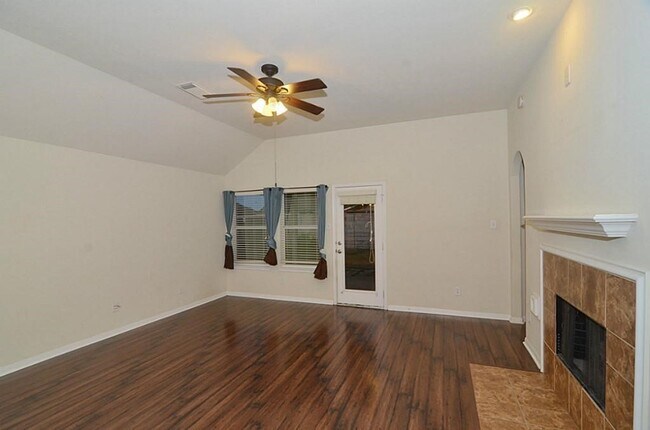 Building Photo - 11306 Overland Trail Dr