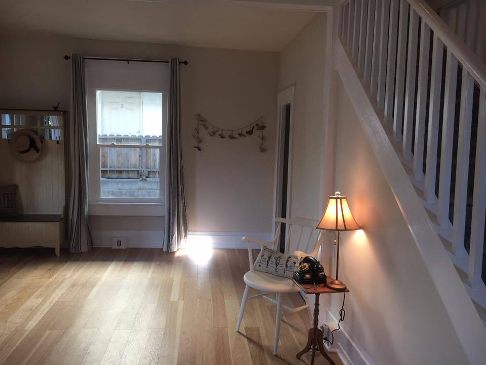 Living Room - 1120 E Santa Clara St