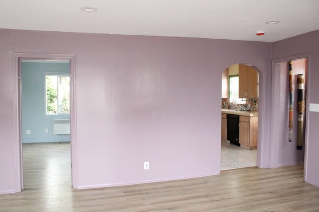 Building Photo - 2516 Ozone Ct