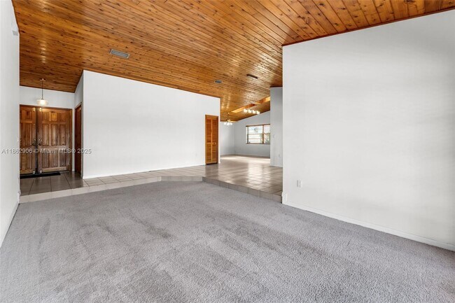 Building Photo - 8131 SW 90th Ave