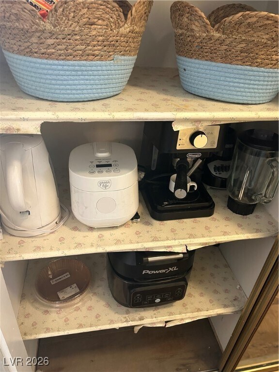 Building Photo - 1358 Lorilyn Ave