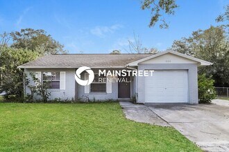 Building Photo - 3 Bedroom Pet-Friendly Home in Lakeland, FL with Main Street Renewal