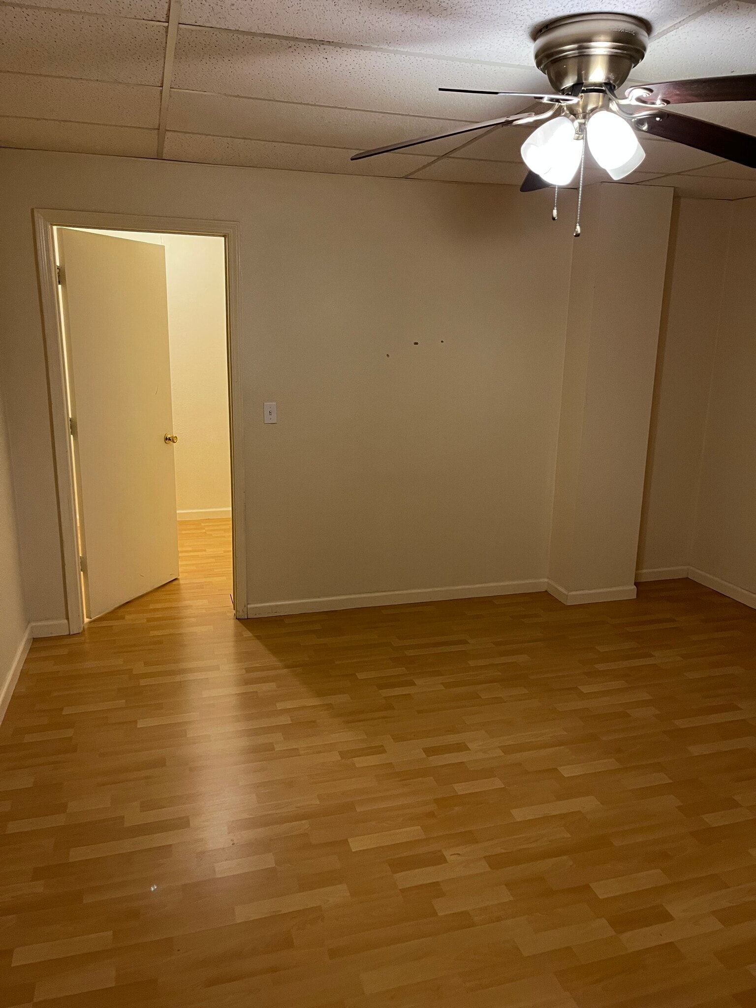 Building Photo - 305 Faye Ave