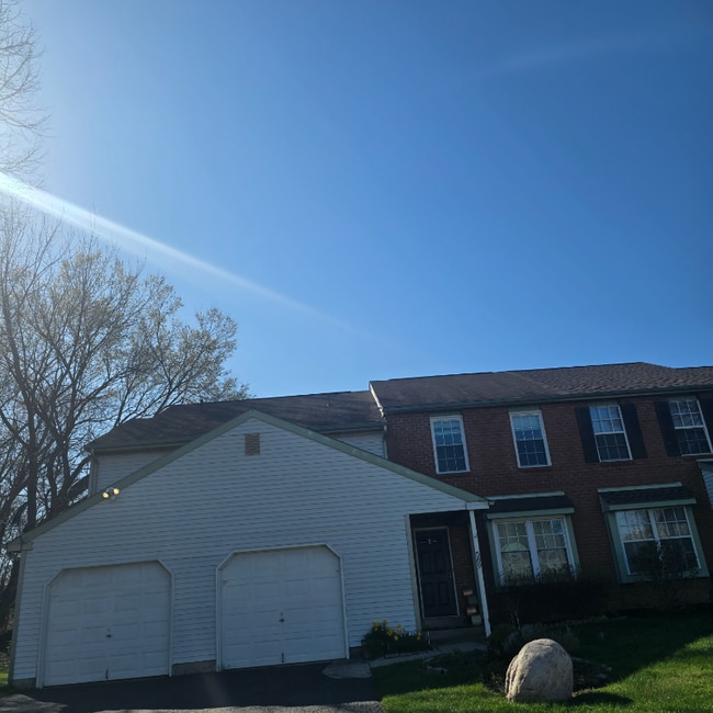 Building Photo - 589 Wrensong Rd