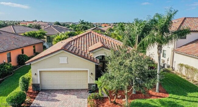 Primary Photo - 9336 Via San Giovani St