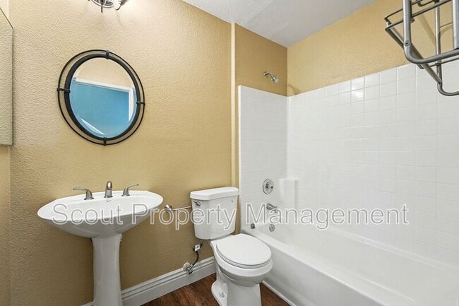 Building Photo - 30783 Medinah Way