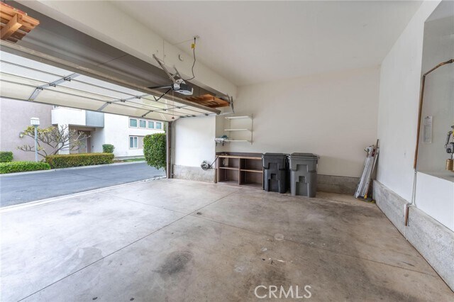 Building Photo - 12948 Ave Empresa