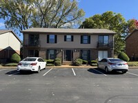 Building Photo - 5807 Brentwood Trace