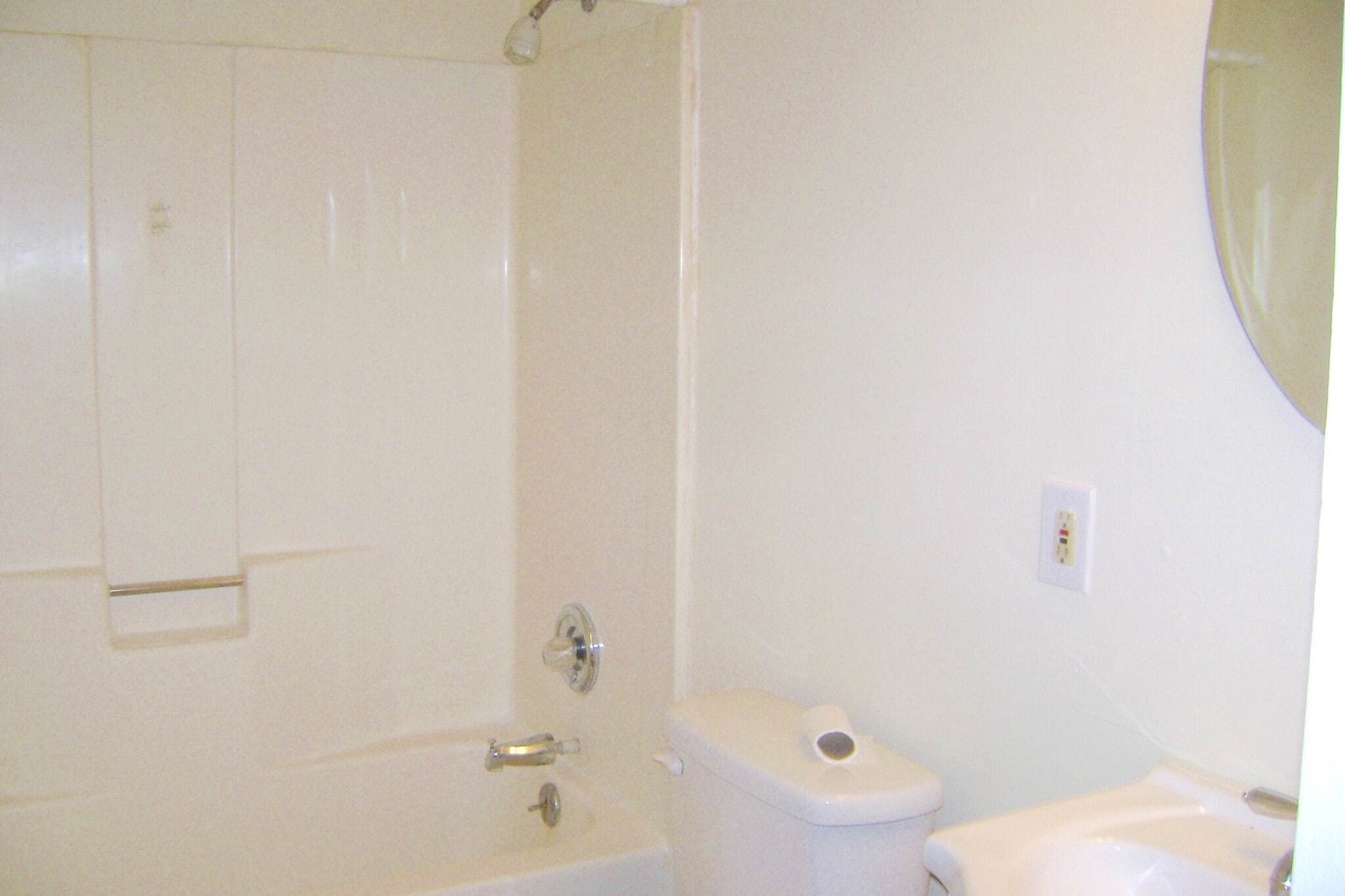 bathroom - 2004 10th St