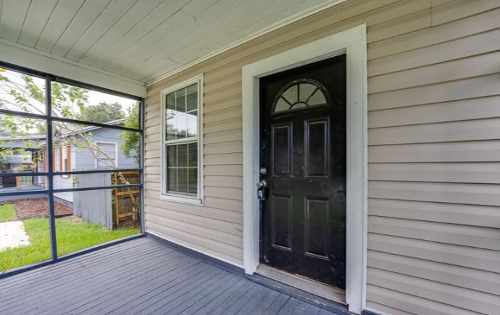 Screened Front Porch - 4842 Louisa Ter