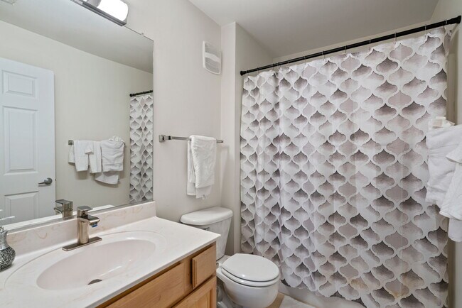 Building Photo - 501 Garrison Woods Dr