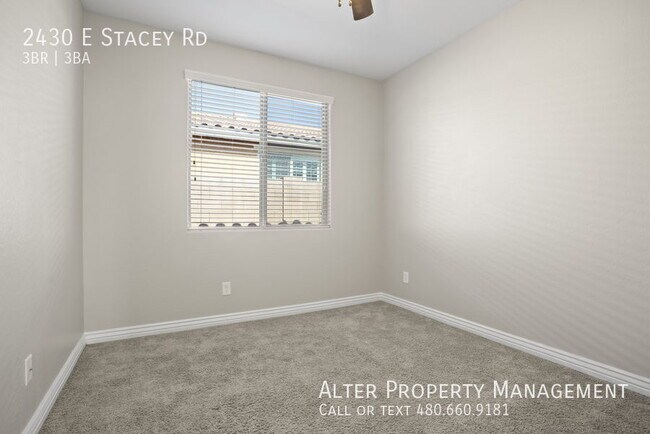 Building Photo - 2430 E Stacey Rd