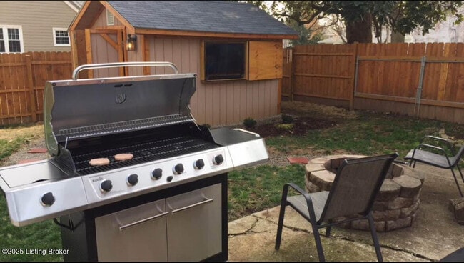 Building Photo - 405 Breckenridge Ln