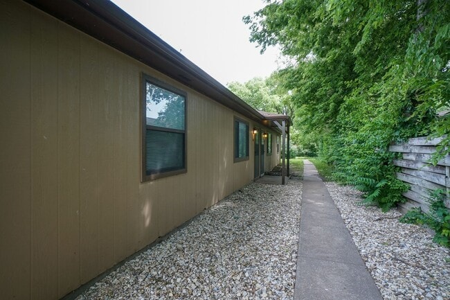 Building Photo - Yuma