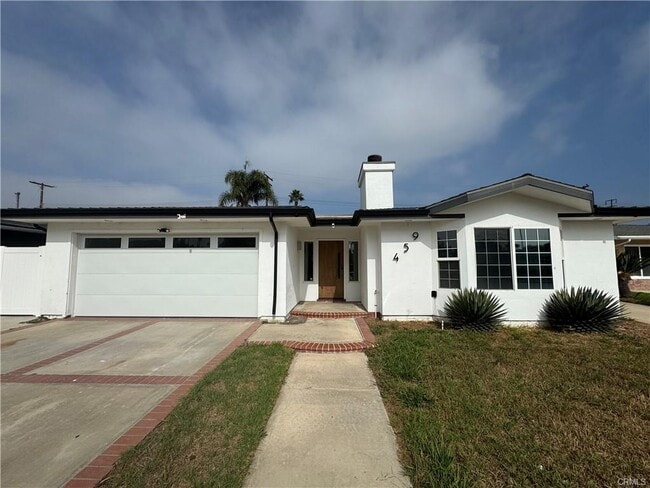 Building Photo - 954 Capital St