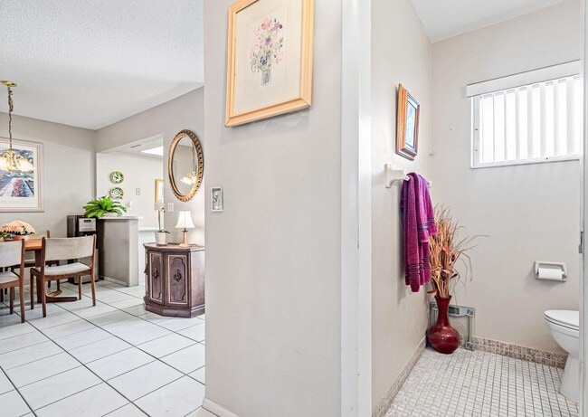 Building Photo - 2805 Crosley Dr E
