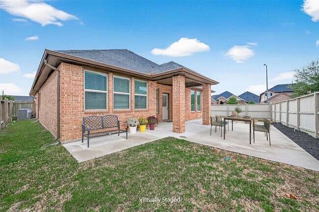 Building Photo - 219 Verde Lake Way