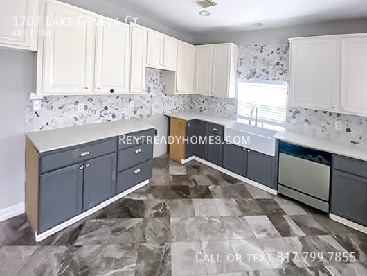 Building Photo - 1707 Lake Geneva Ct