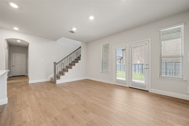 Building Photo - 1716 Elise Ln
