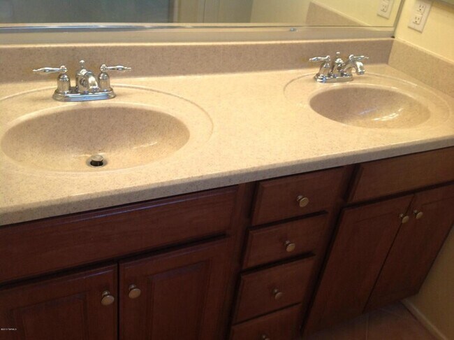 Building Photo - Pending/ Rented - Spacious Rita Ranch Home with Modern Comforts & Community Perks!