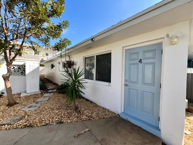 Building Photo - 1235 Beach Rd