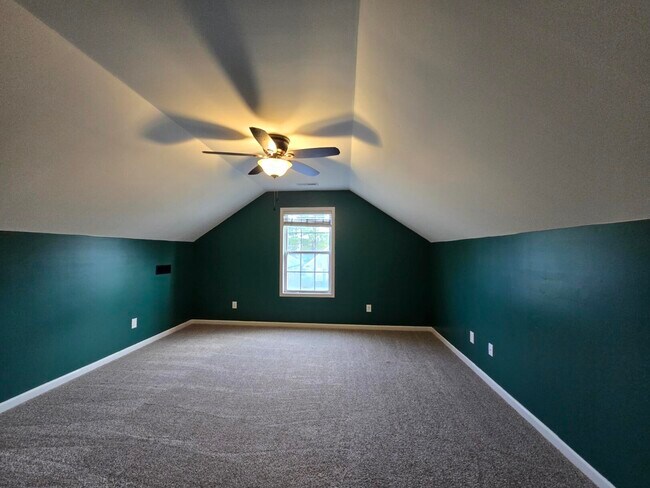 Building Photo - 206 Aberlour Dr