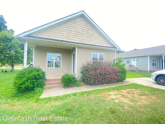 Primary Photo - 4 br, 2 bath House - 100 S. Little Texas Road