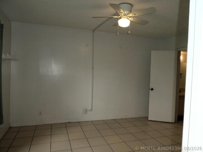Building Photo - 7149 Golf Colony Ct