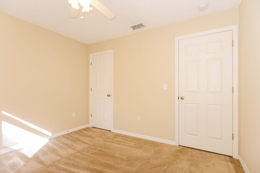 Building Photo - 4519 Weasel Dr
