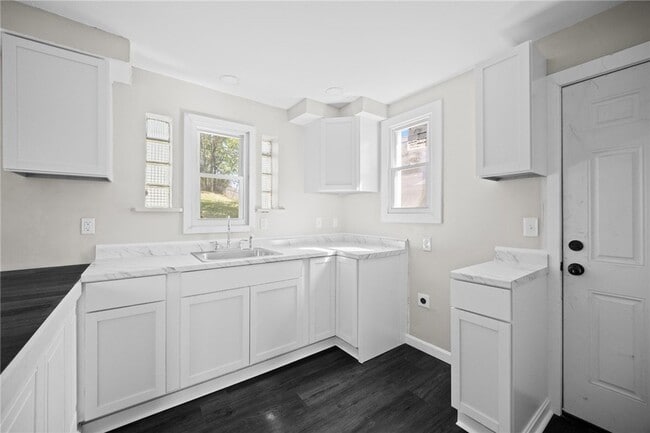 Building Photo - 505 Wylie Ave