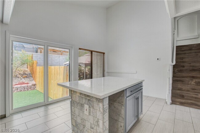 Building Photo - 3557 Sedwick Dr