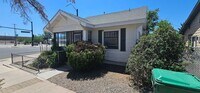 Building Photo - 2 bed 1 bath 1 car garage home cottage in ...