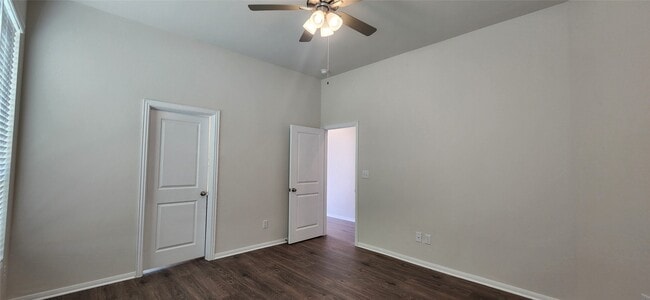 Building Photo - 422 Magnolia Ln