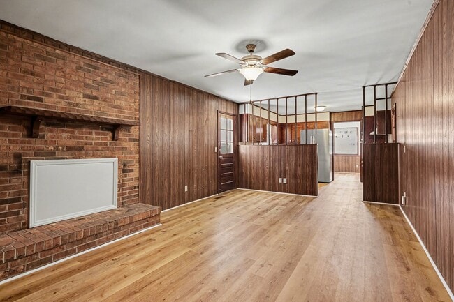 Building Photo - 755 Branch Water