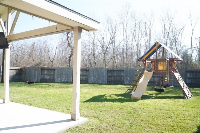 Building Photo - 3308 Regal Park Ln