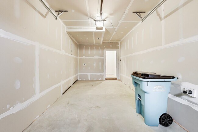 Building Photo - BRAND NEW CONSTRUCTION -- 55+ Living - 4 +...