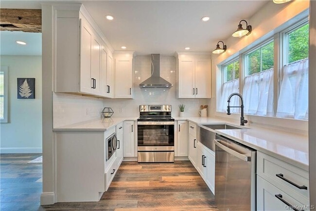 Building Photo - 207 S Plank Rd