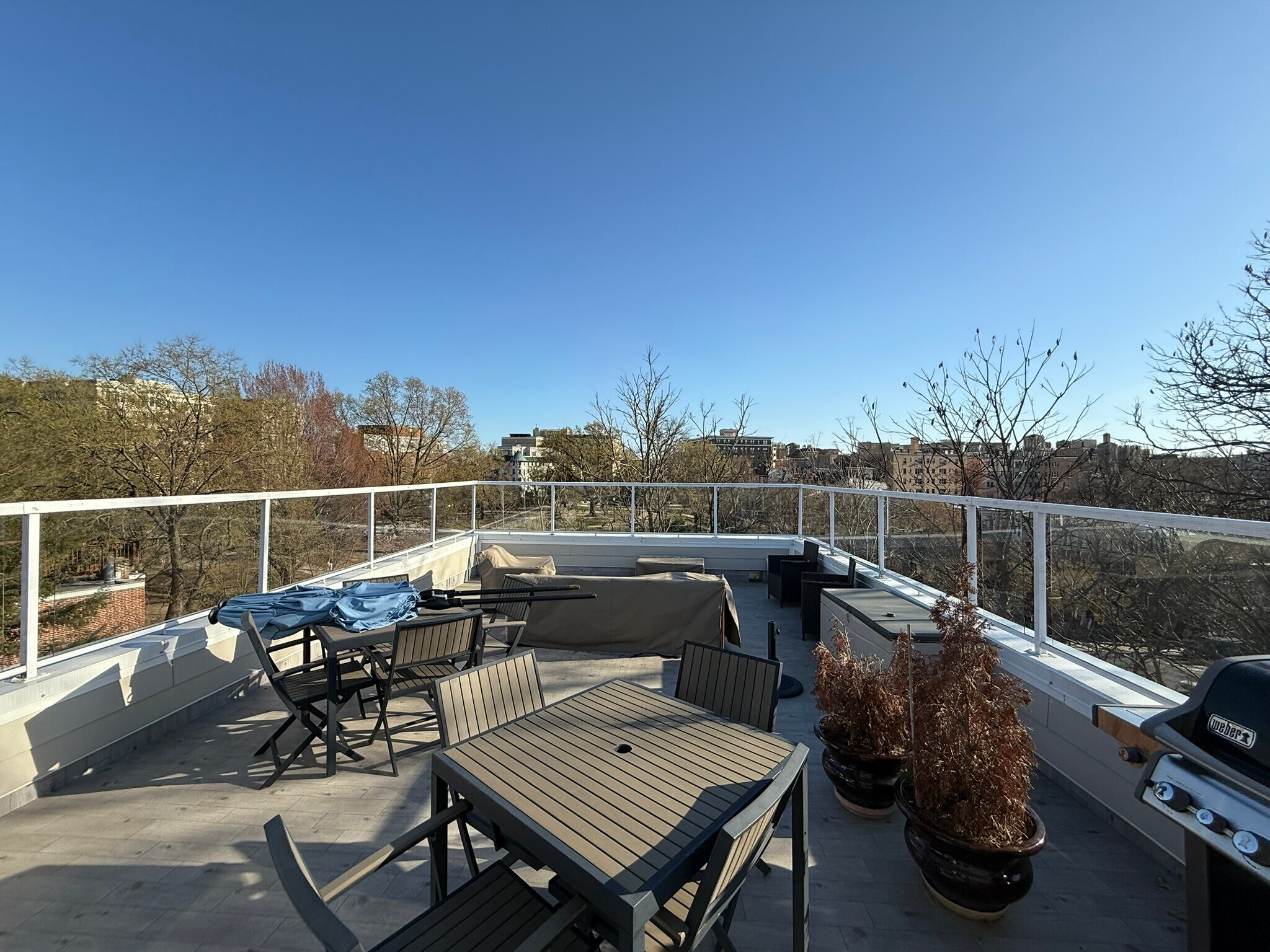 Building Photo - 1854 Mintwood Pl NW