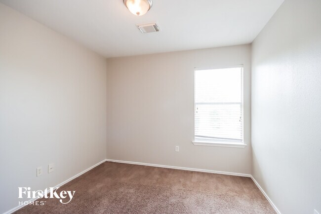 Building Photo - 17322 Wigeon Way Dr