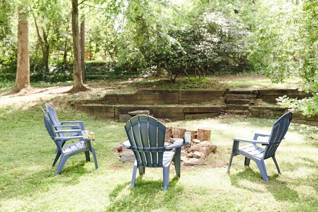 Building Photo - FULLY FURNISHED - Charming 3BR House in Arden