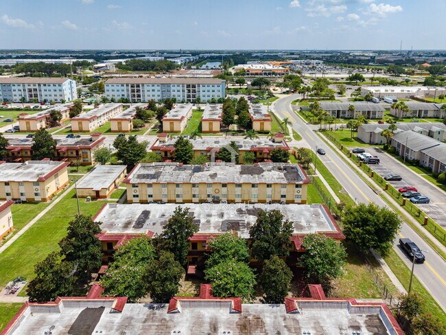 Building Photo - 748 Wyman Ct