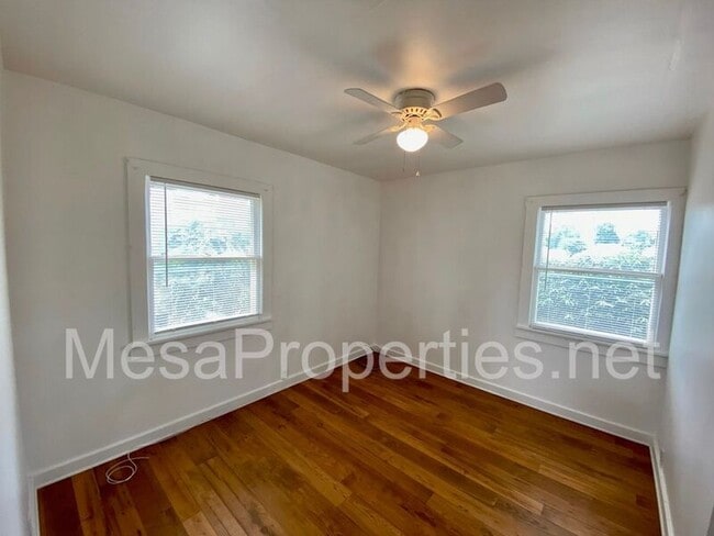 Building Photo - 4432 9th St