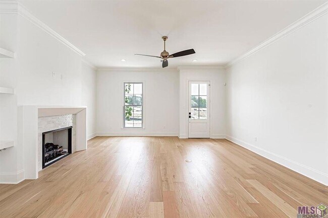 Building Photo - 7644 Jeter Dr