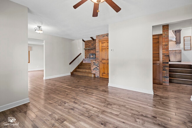 Building Photo - 509 Apollo Dr